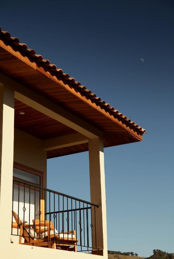 Solário Chalés Hotel Bueno Brandão Esterno foto